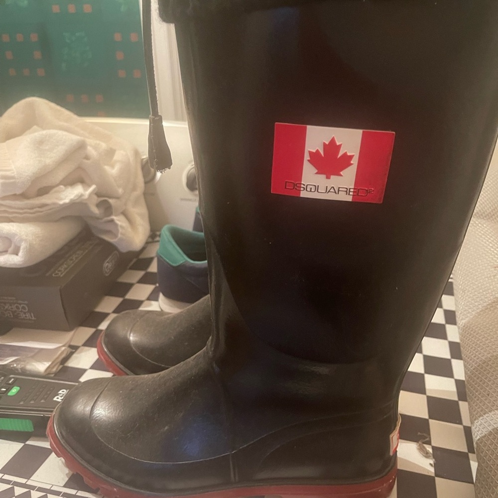 DSQUARED2 Black Boots with Red Soles